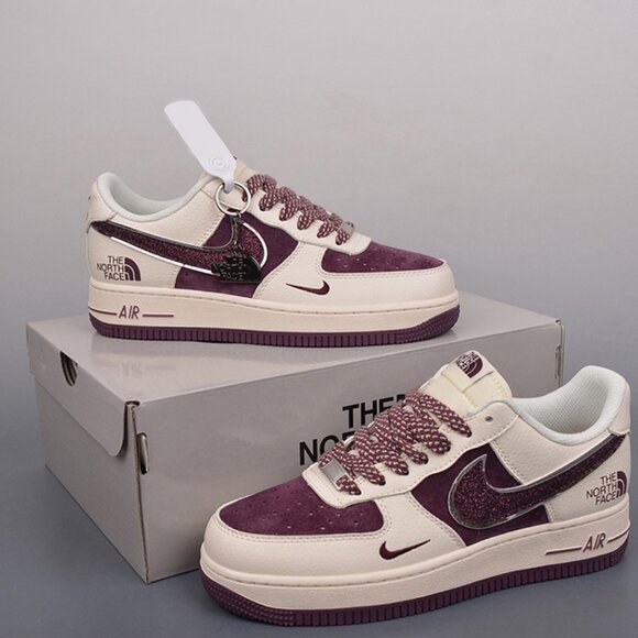 Nike Sb Dunk Low The North Face Purple - Picture 1 of 9